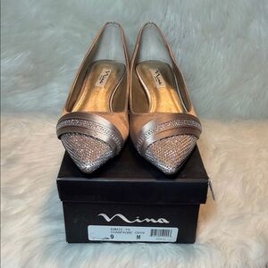 Nina Women's Elegant Champagne Heels size 9- Emmie YS